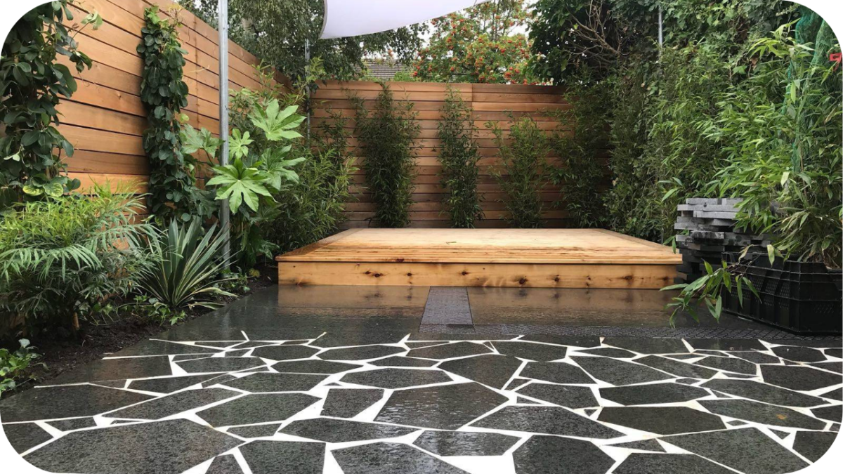 Crazy Paving for Courtyards: Tips for Achieving a Seamless Layout